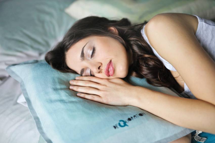 Sömn är en viktig faktor som är viktig för att din kropp ska må bra och fungera som den ska.
